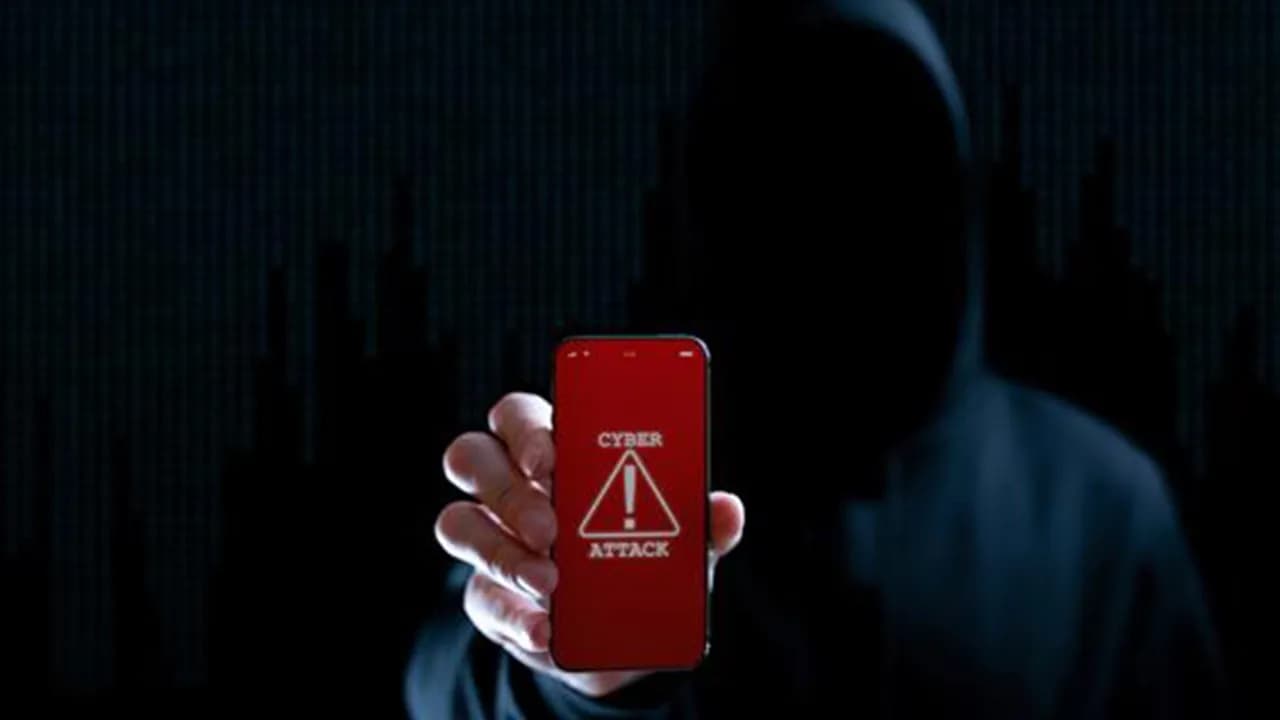 How Hackers Used One Phone to Loot ₹11.55 Crore from a Bank